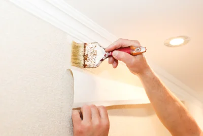 Pose de papier peint à Beneuvre — revêtements muraux et toiles de verre